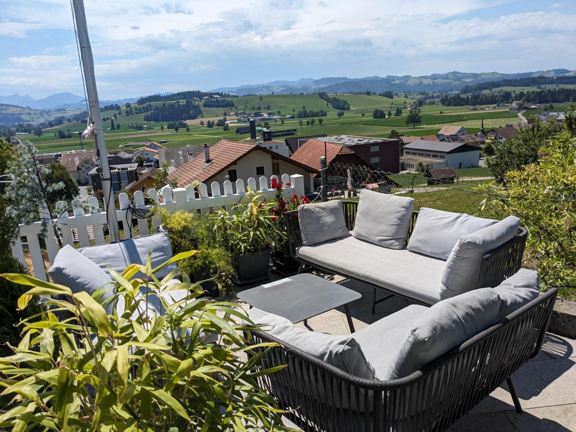 Apart Hotel Near Lucerne Ruswil Exterior photo